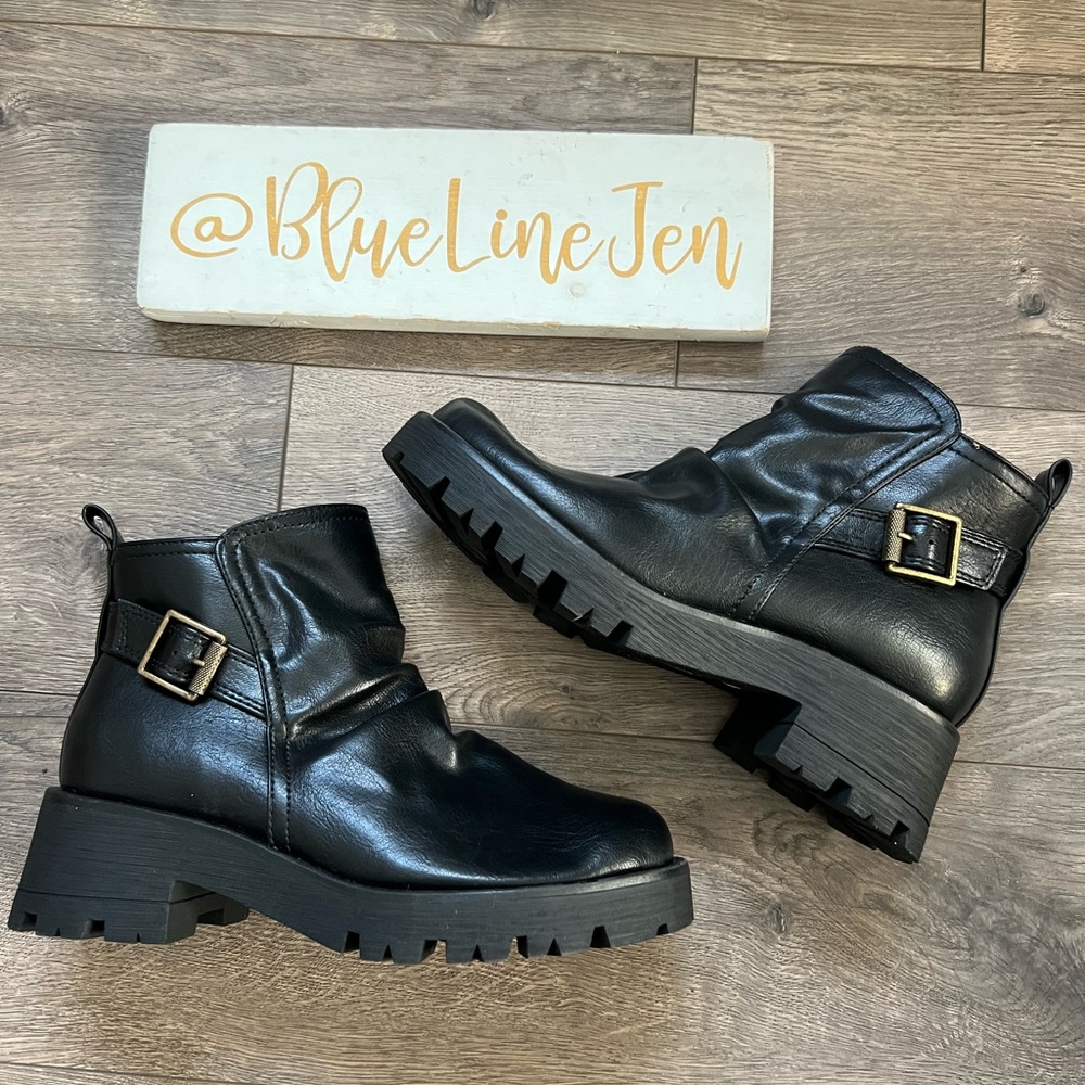 Euro Sofft Ariya Booties NWOT